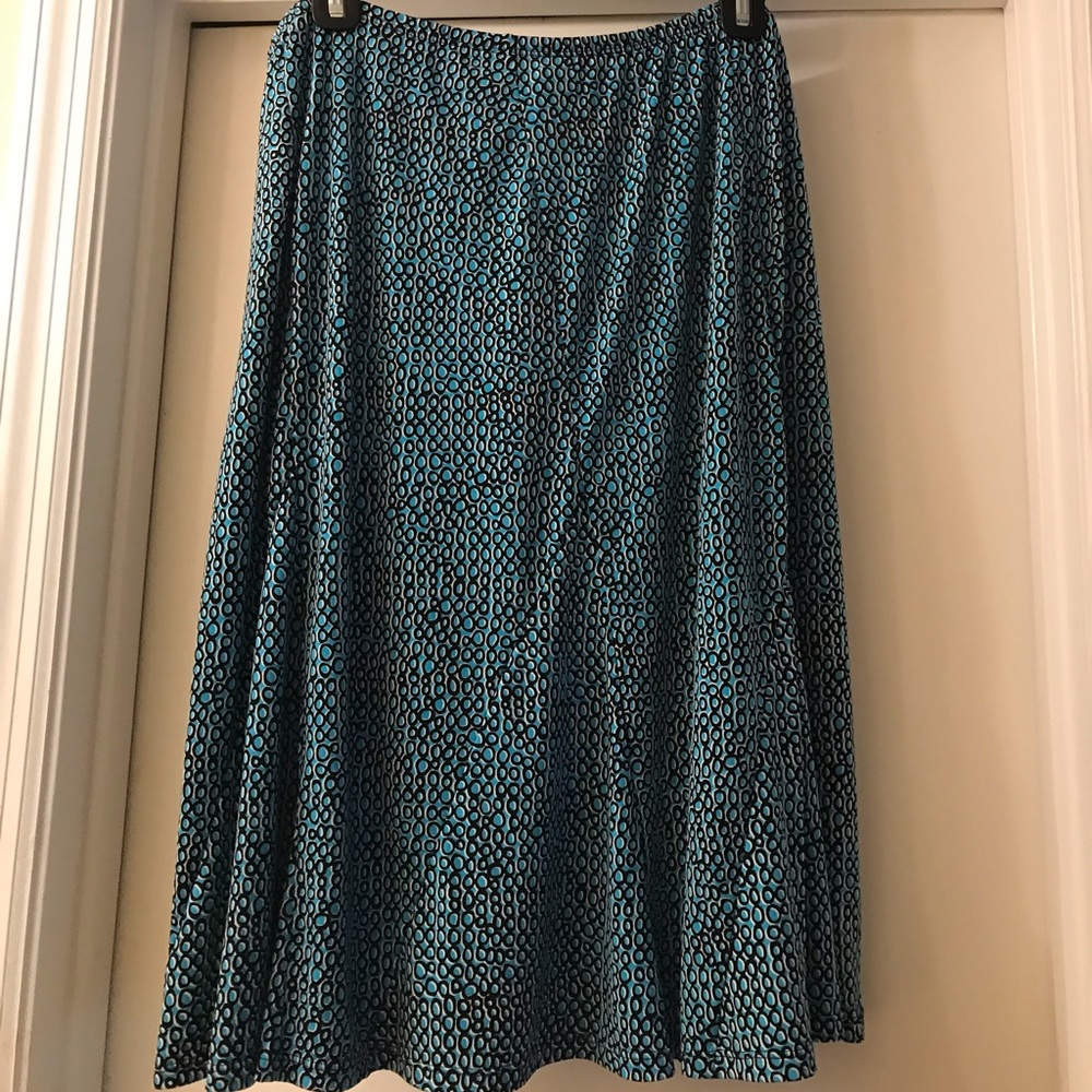 Worthington Knee-Length, Flowing Skirt XL